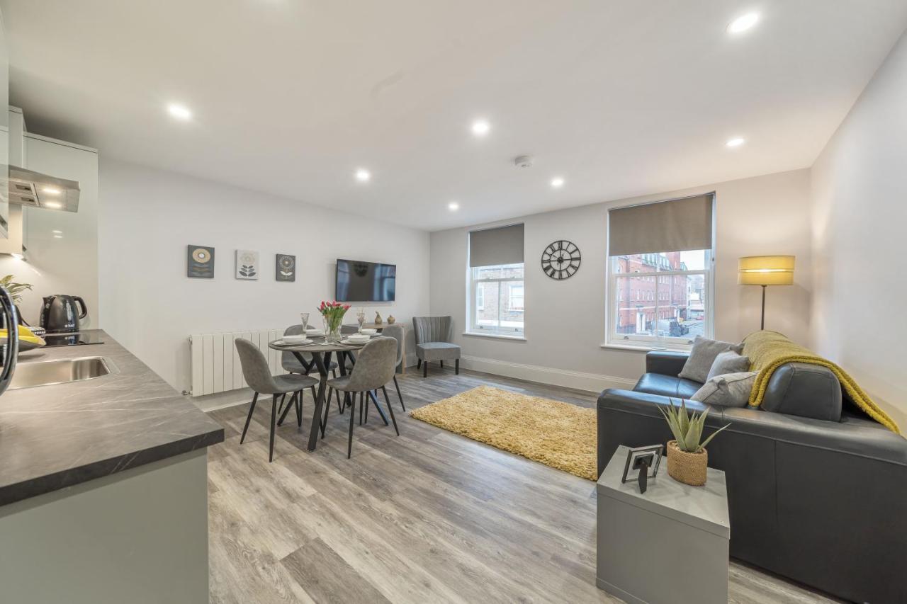 윈저 Boutique Living By Lawsons 아파트 외부 사진